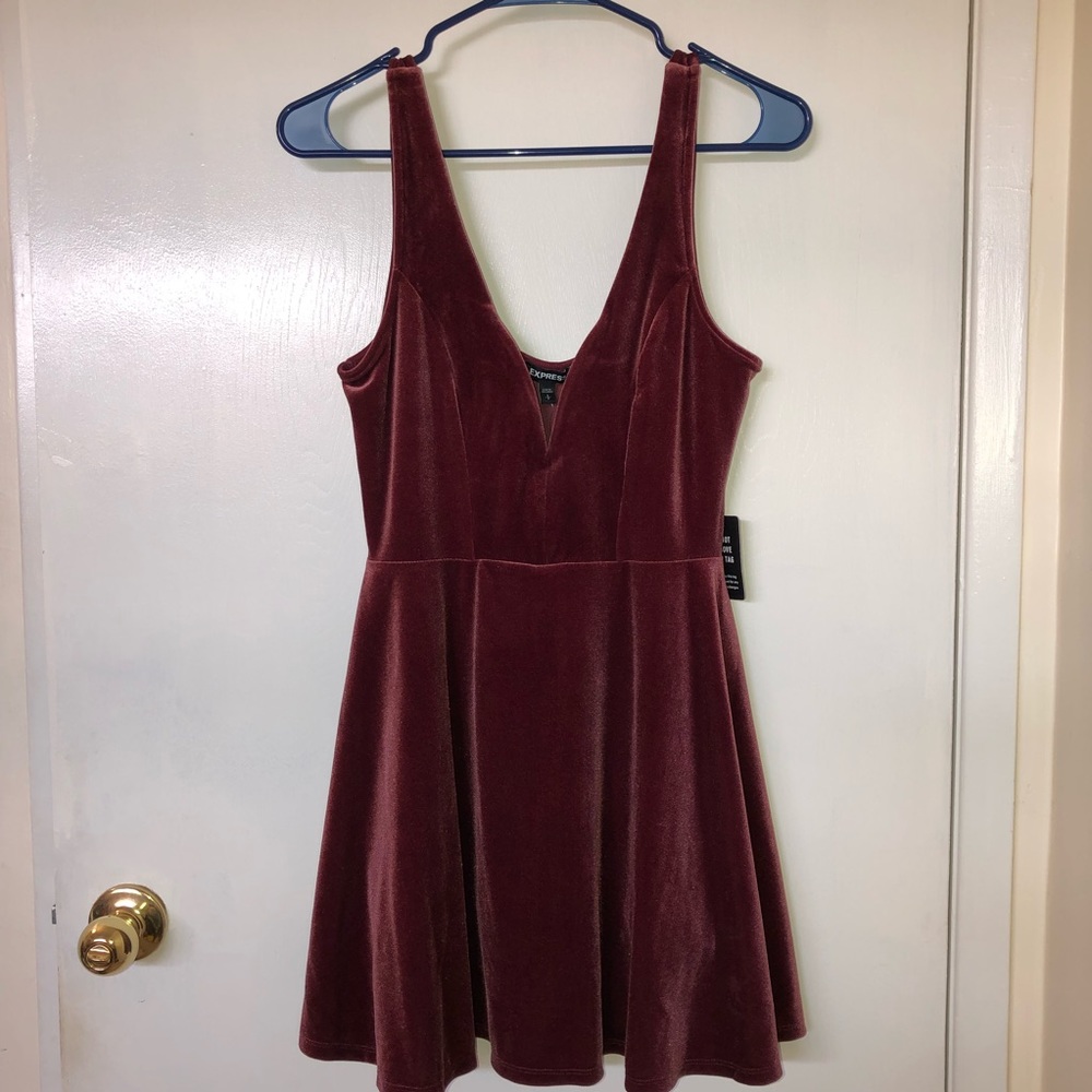 EXPRESS Velvet Deep V-Wire Skort Dress